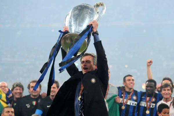 Inter Milan và cú ăn ba lịch sử cùng Mourinho: Hành trình huyền thoại làm rung chuyển châu Âu