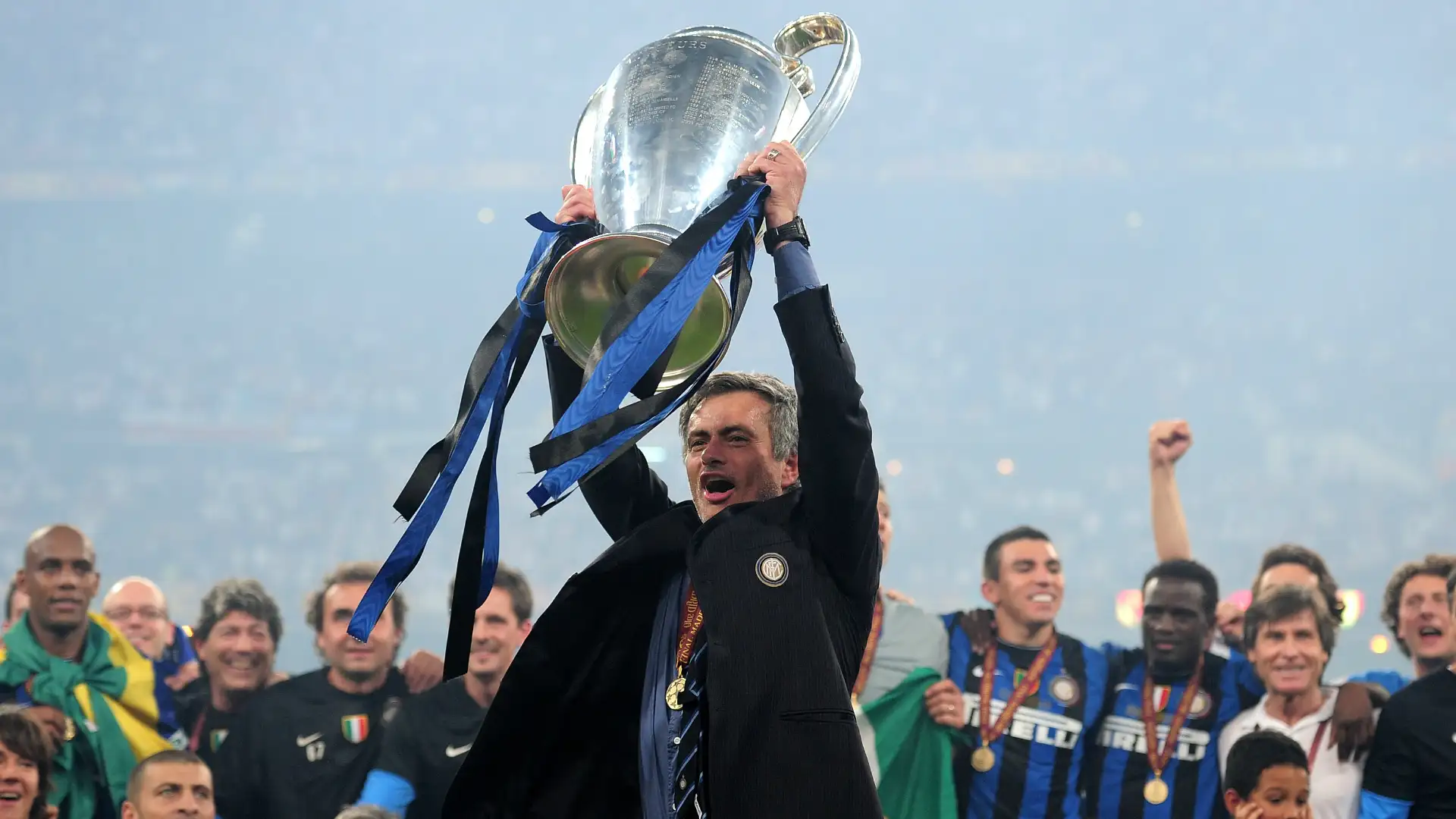 Inter Milan và cú ăn ba lịch sử cùng Mourinho: Hành trình huyền thoại làm rung chuyển châu Âu