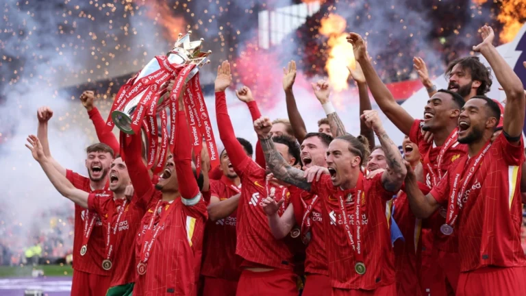 Câu chuyện vô địch ngược dòng đáng nhớ nhất của Liverpool