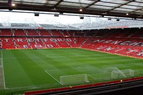 Sân vận động Old Trafford – Biểu tượng sống của MU