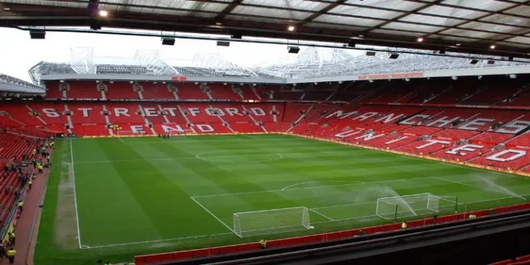 Sân vận động Old Trafford – Biểu tượng sống của MU
