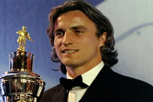 David Ginola: Chân Dung Ngôi Sao Lãng Tử Tóc Dài